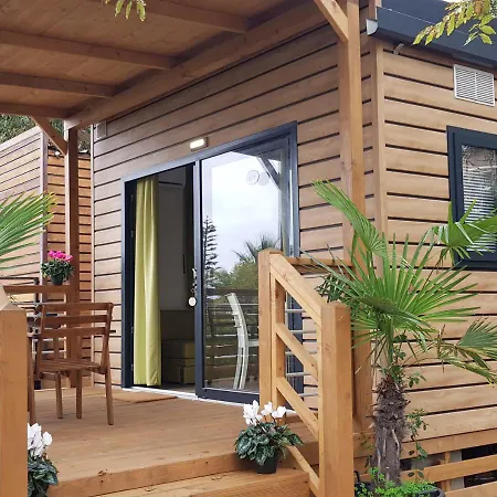 אתר קמפינג Villaggio Dei Fiori סנרמו