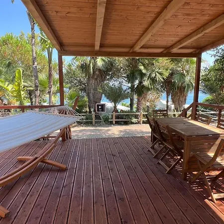 Villaggio Dei Fiori אתר קמפינג סנרמו