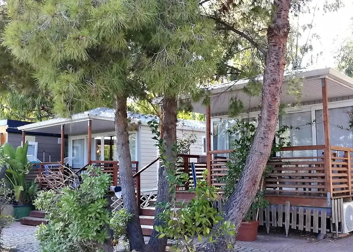 Villaggio Dei Fiori Кемпінг